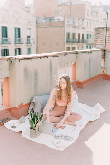 Elevating comfort: Exploring‌ Alo Yoga's lounge Collection