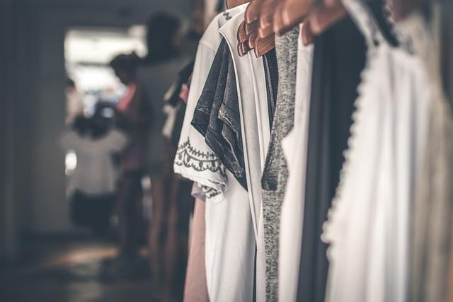 Investing‌ Wisely: When to Splurge and‌ When to Save on ⁣Clothing