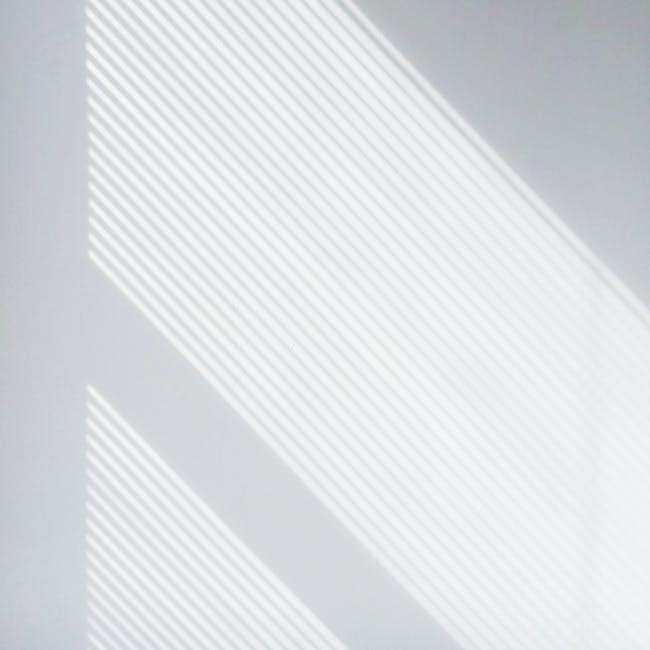 Navigating Minimalism: ⁤embracing Practicality⁢ Over Excess