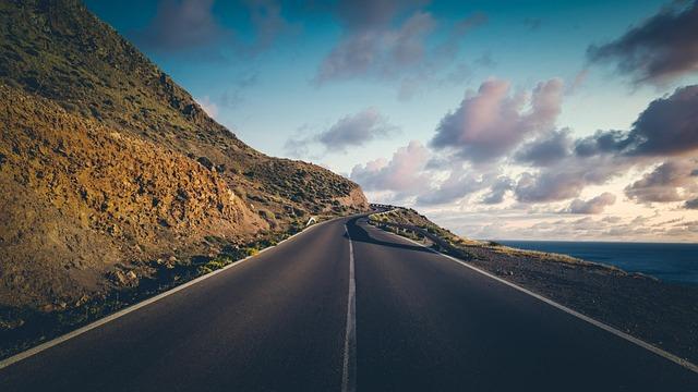 The Emotional journey:⁢ Reflecting on Desire and Attachment