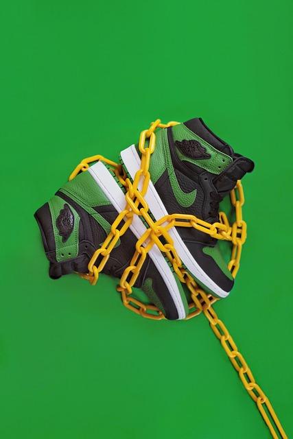 Colorways and Collaborations: Navigating the Latest ‍Releases