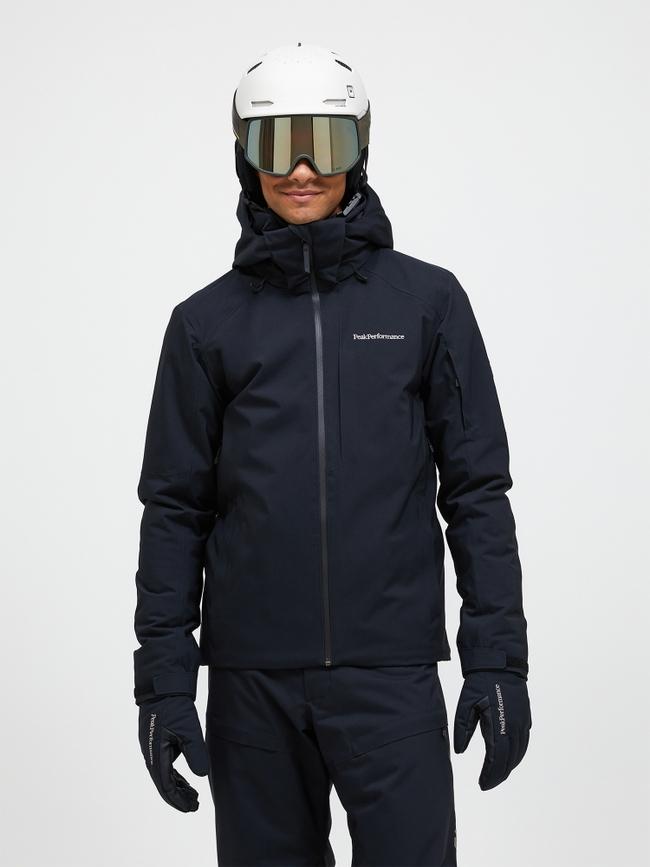 Weather Resistance: How the Jacket Performs in Extreme Conditions