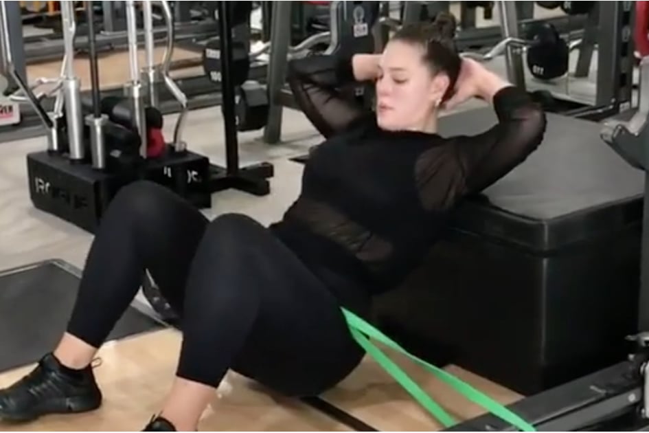 Ashley Graham’s Clapback to Physique Shamers Belongs on a Freakin’ Billboard