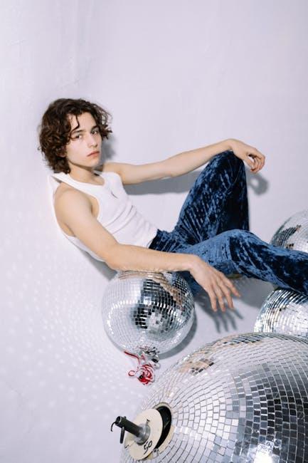 Harry Styles’ Pleasing Nail Polish Review Genderless Beauty or Just a Trend?