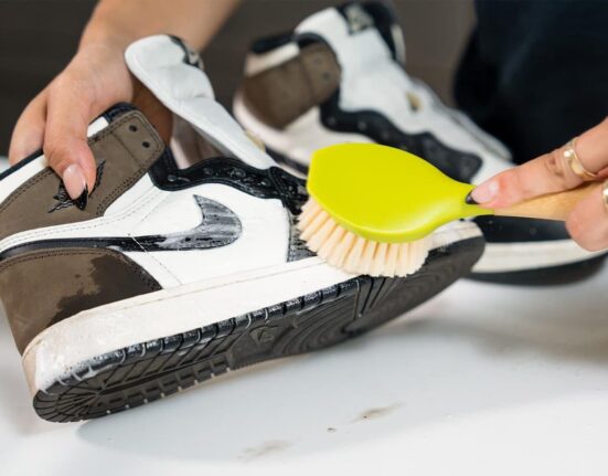 Cleaning and Maintaining Your Sneakers – Best Kits & Methods Reviewed