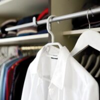 Which Brands Are Best for Capsule Staples? Everlane, COS, Uniqlo Reviewed